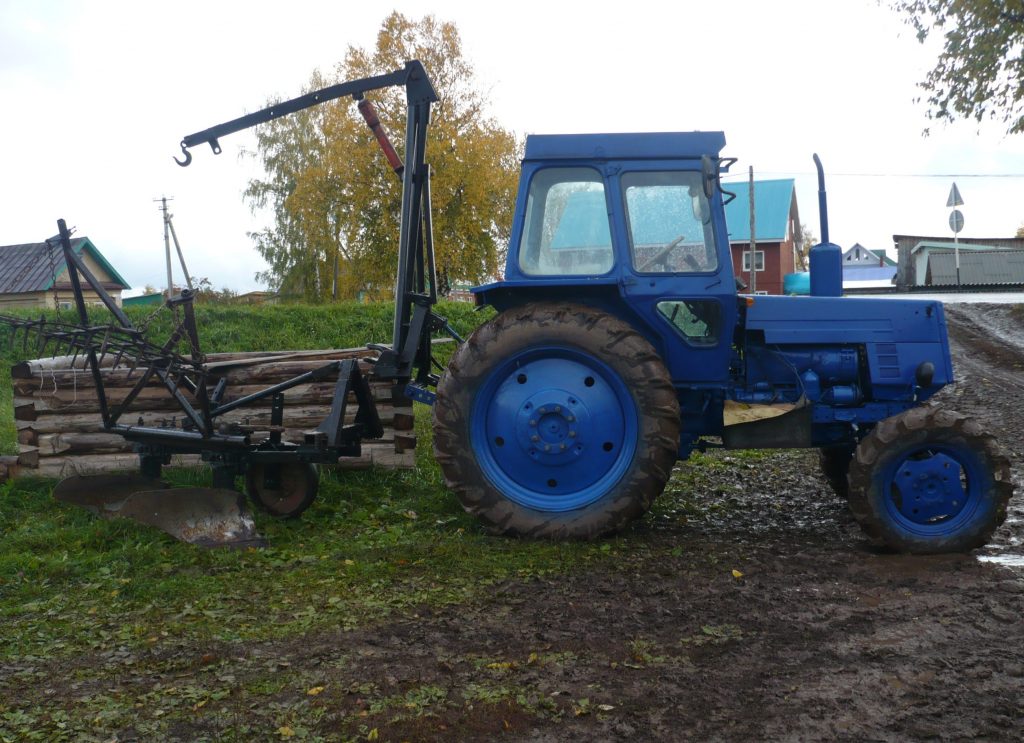 Права на трактор в Углегорске
